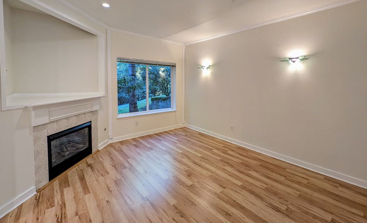 12118 Ne 171st Pl #E103 - Photo 3 of 22