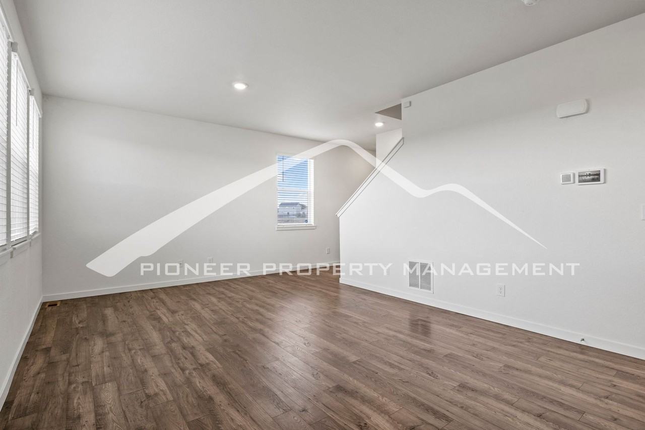 10309 Castor Dr - Photo 5 of 24