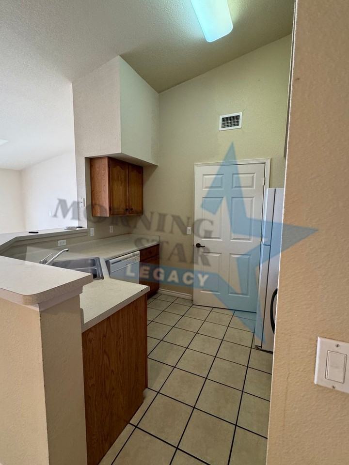 3901 Sonoma Springs Ave #502 - Photo 4 of 24