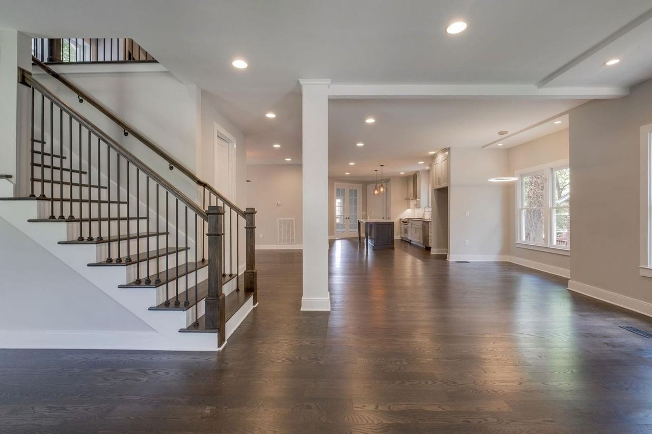 1509 Ashwood Ave - Photo 3 of 18