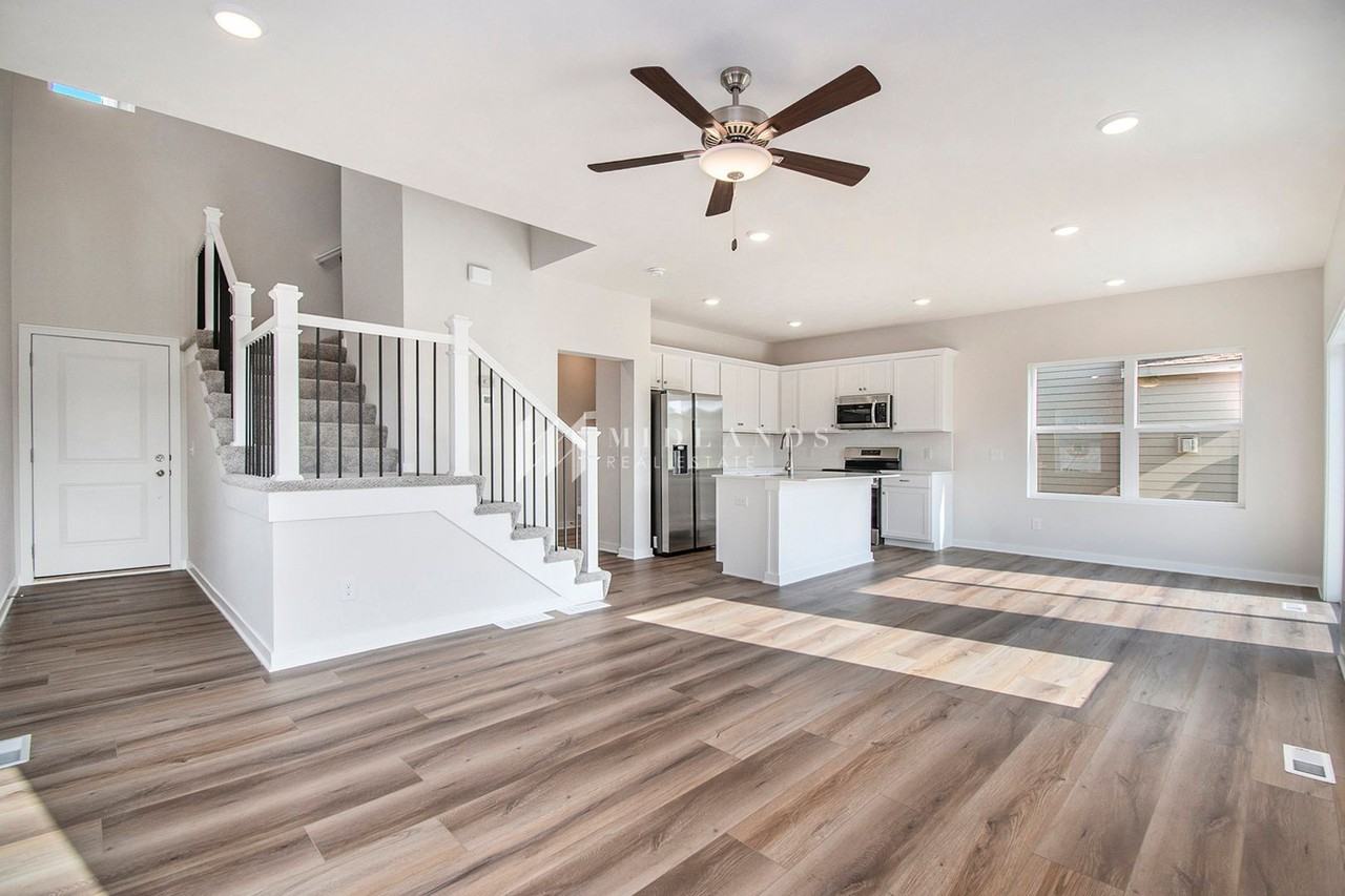 15975 Kempten Creek Dr - Photo 3 of 16