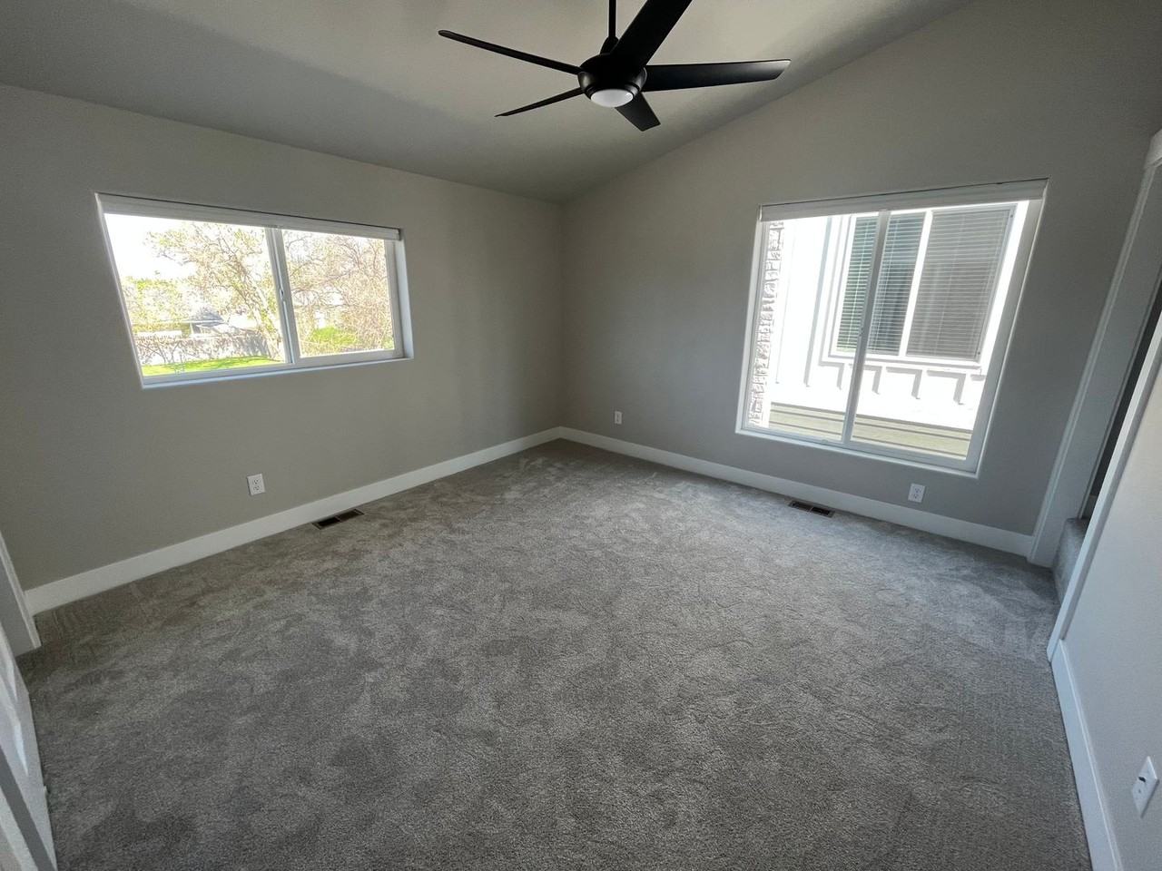 232 Miller Ln - Photo 3 of 7