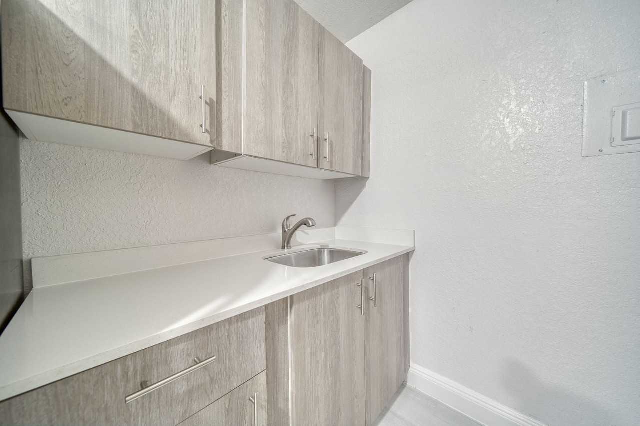 Prestige View - Photo 4 of 8