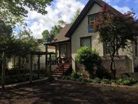 1034 Chestnut St - Photo 1 of 1