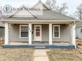featured image of 212 E 9th Ave