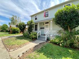Oak Street, 2137 - Photo 1 of 1