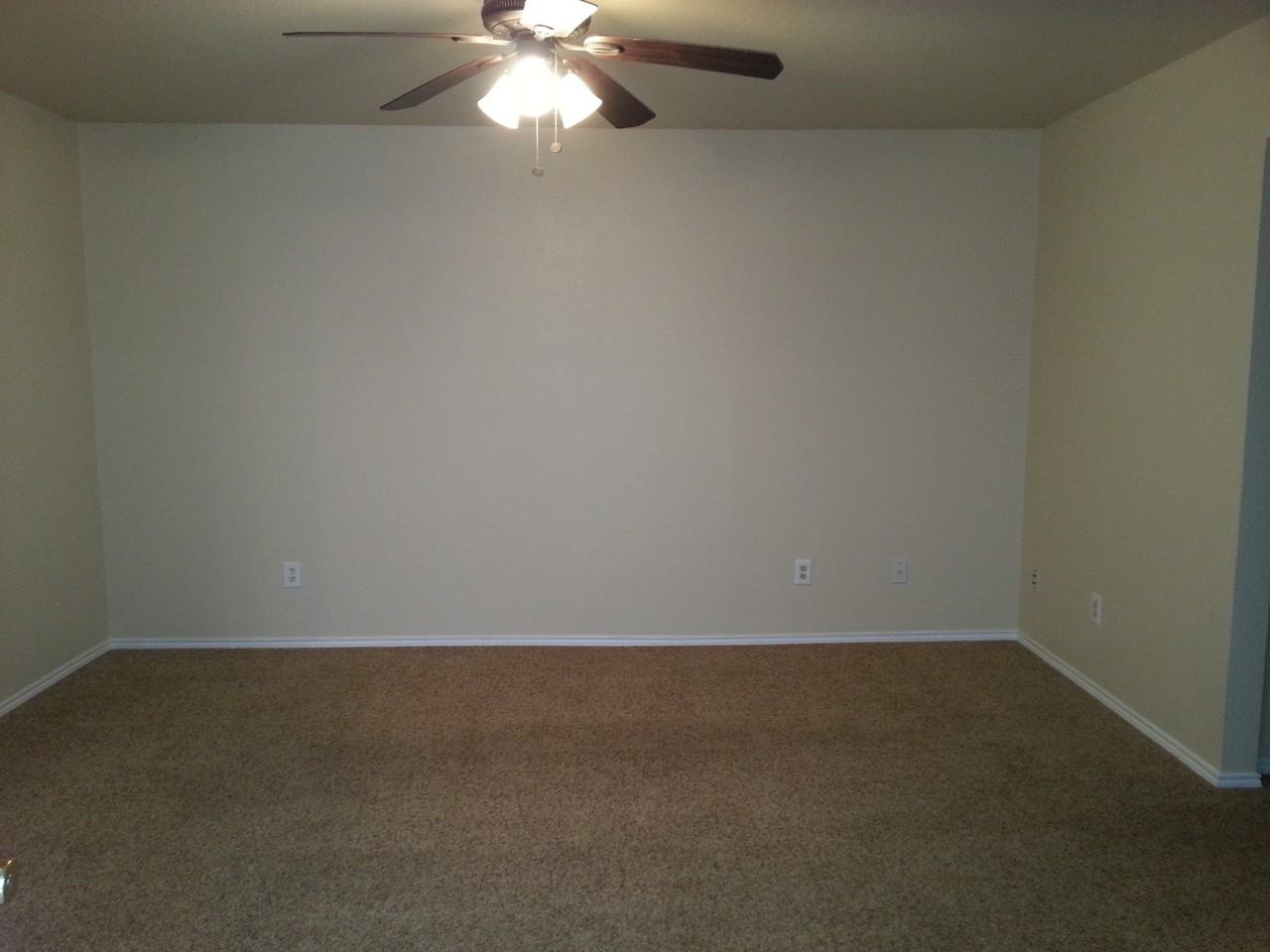 1452 Pine Ln - Photo 2 of 12