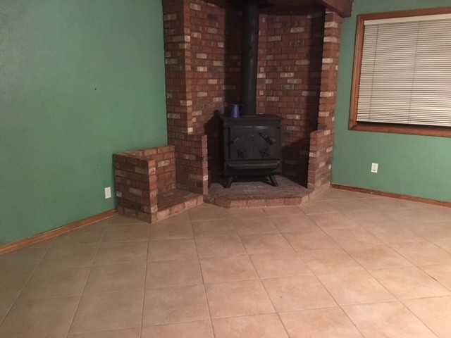 3220 N Childress St - Photo 2 of 9