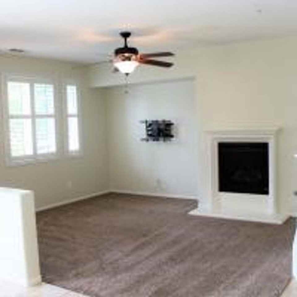 29178 Portland Ct - Photo 7 of 17