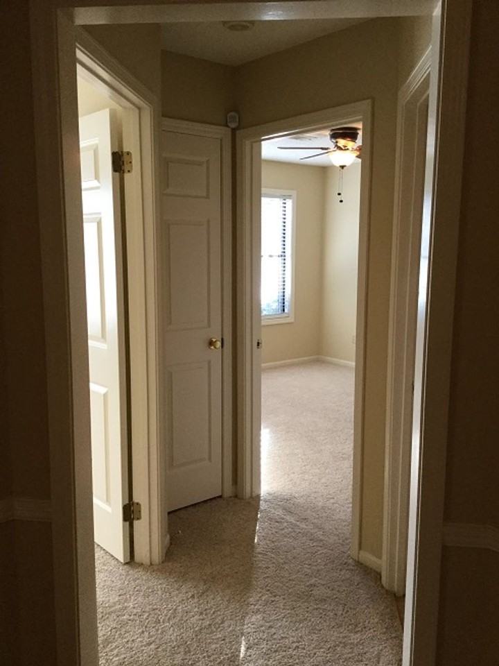 1068 Vineyards Drive - Photo 6 of 12