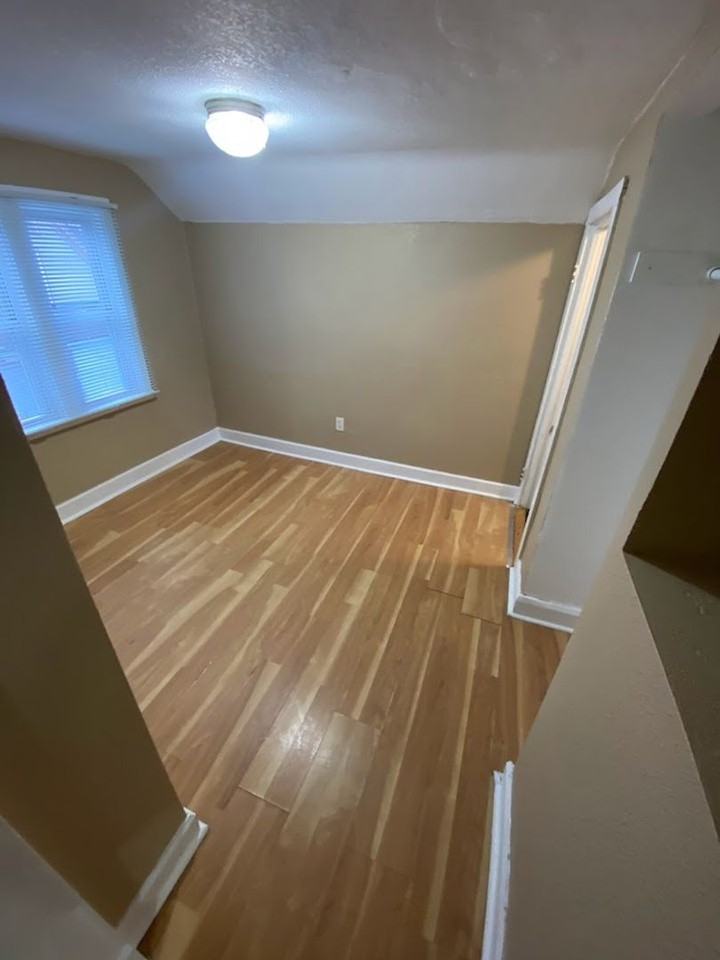 1432 N 49th St - Photo 3 of 9