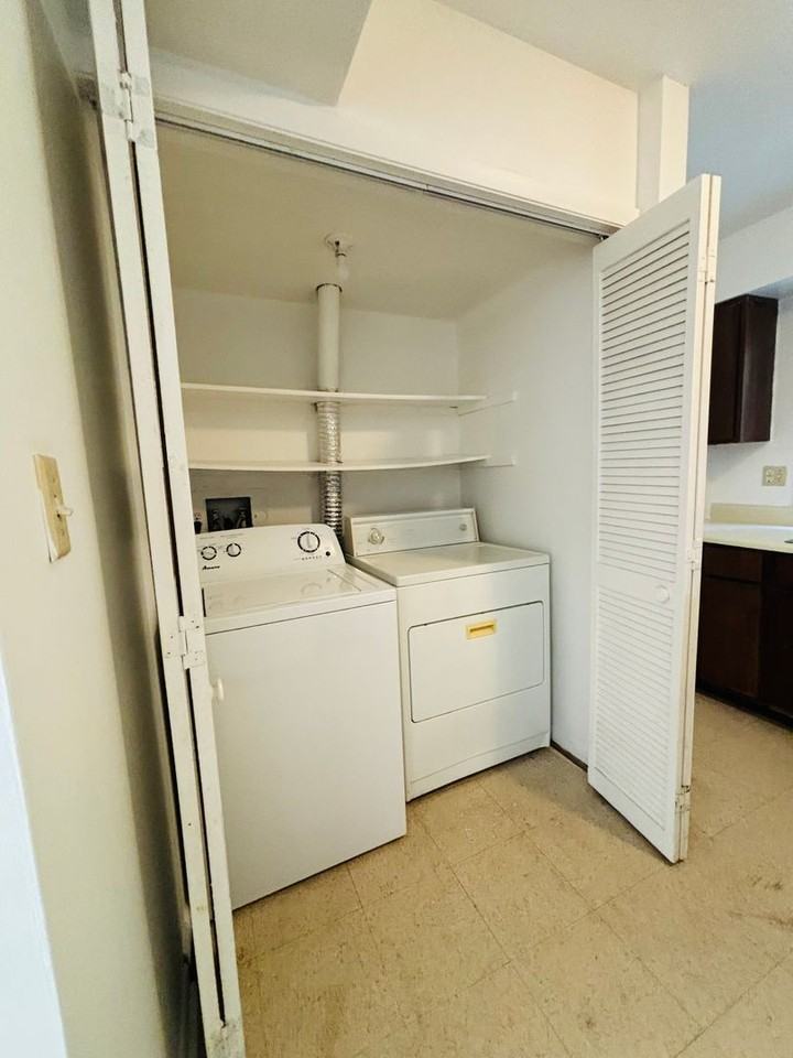 327 Shenandoah Cir - Photo 7 of 19
