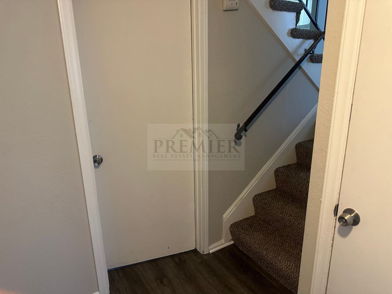 11610 Delmar Dr - Photo 2 of 23