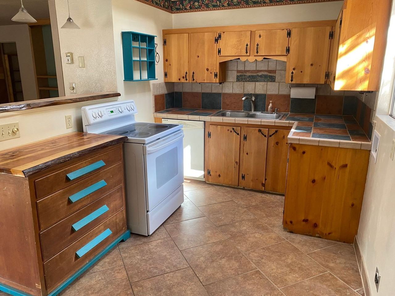 19 Jennifer Dr - Photo 2 of 18