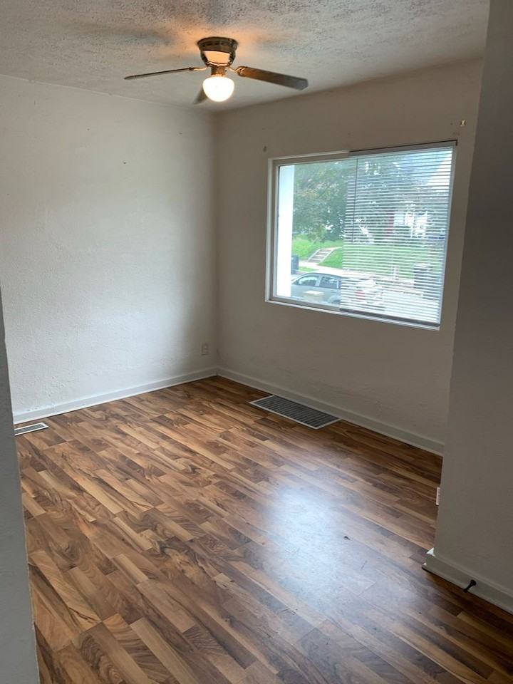 1802 Kendall St - Photo 7 of 28