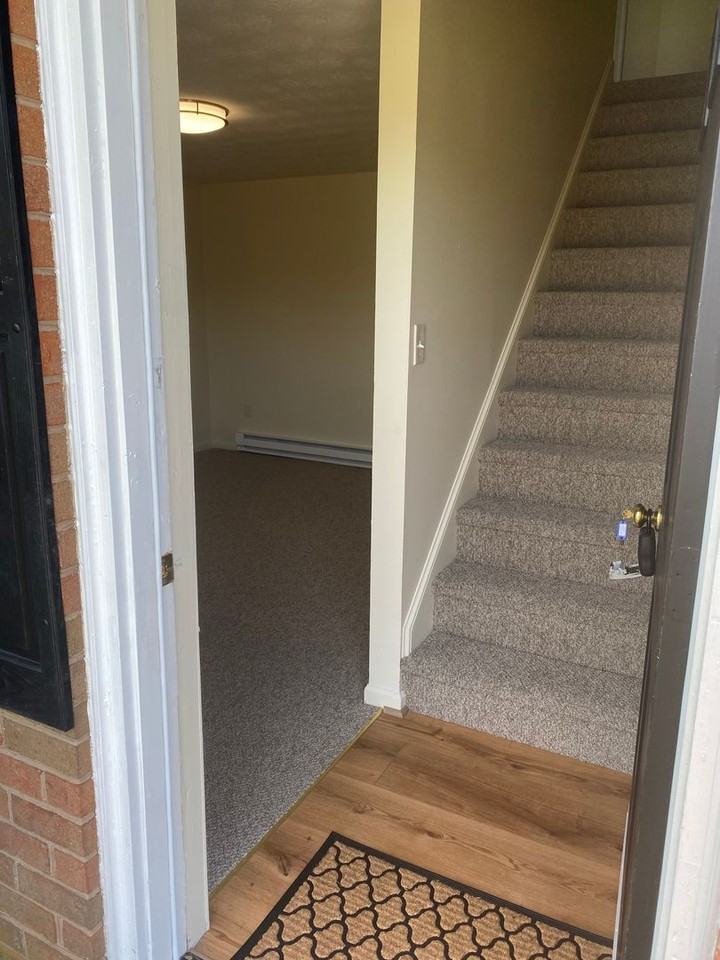 425 Mill St - Photo 2 of 14