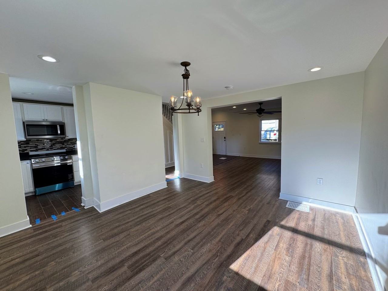 2451 Glenarm Ave - Photo 4 of 10