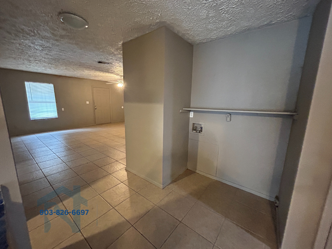 1099 County Road 4008 - Photo 2 of 14