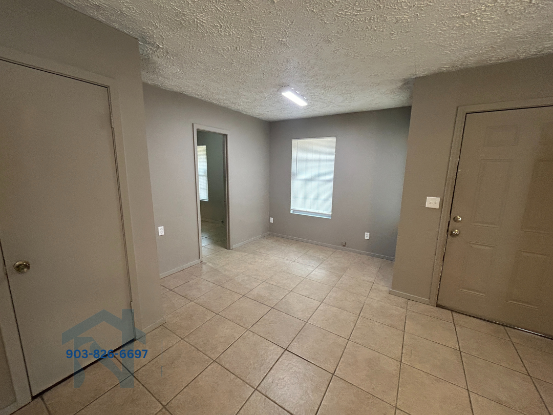 1099 County Road 4008 - Photo 3 of 14