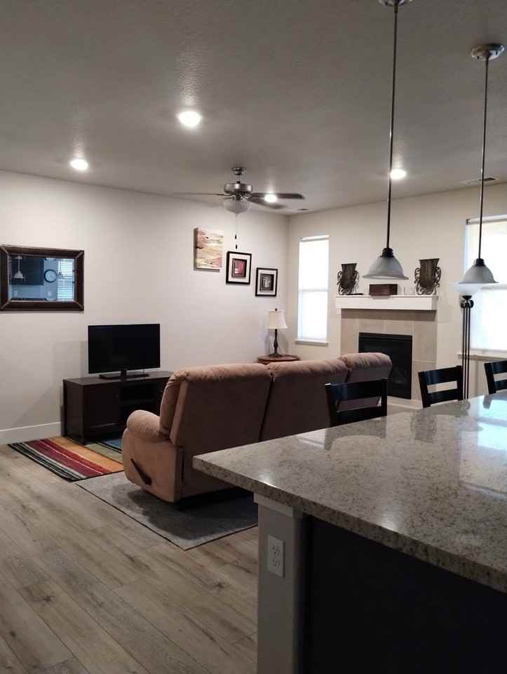 1202 Gilman Ave - Photo 7 of 32