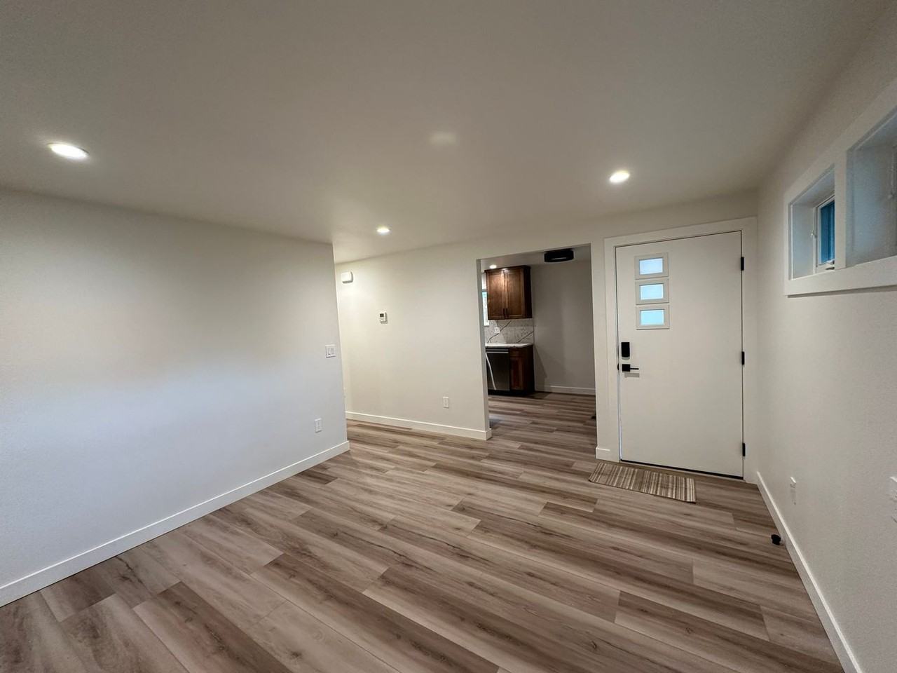 1019 Wilson St - Photo 4 of 23