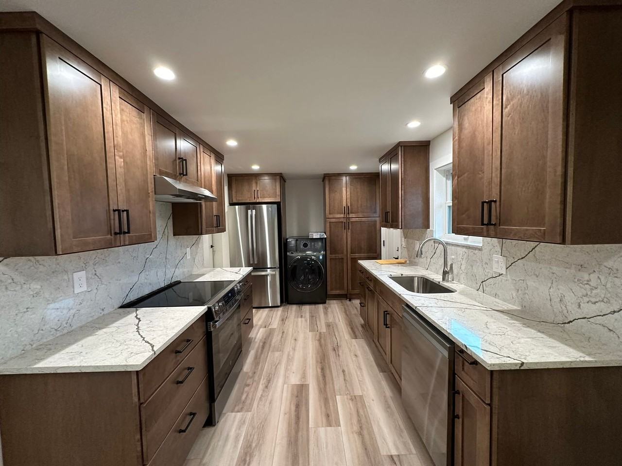 1019 Wilson St - Photo 5 of 23