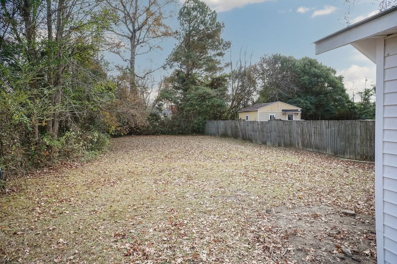 606 N King Ave - Photo 2 of 10