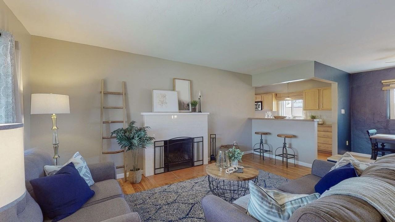 341 Adams St Ne - Photo 2 of 21