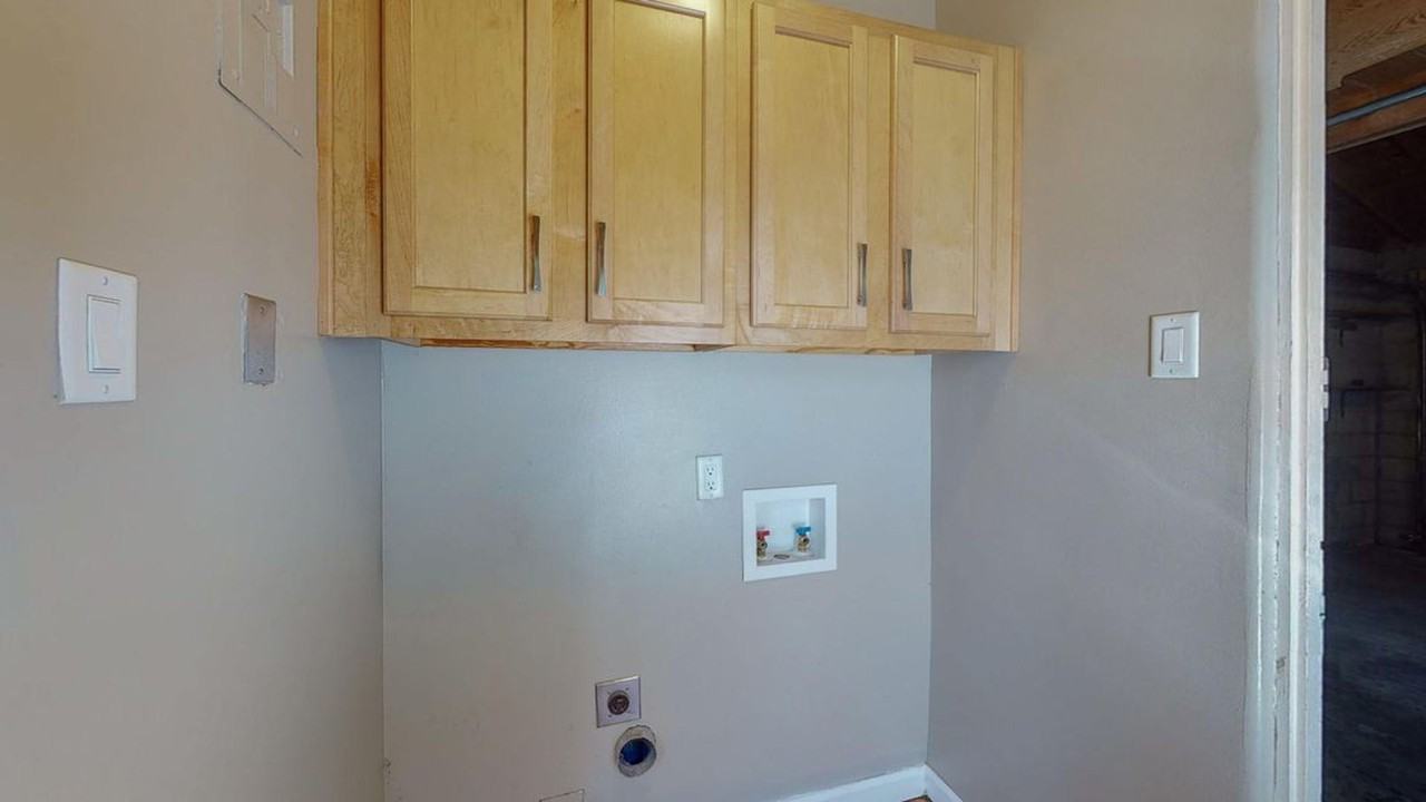 341 Adams St Ne - Photo 3 of 21