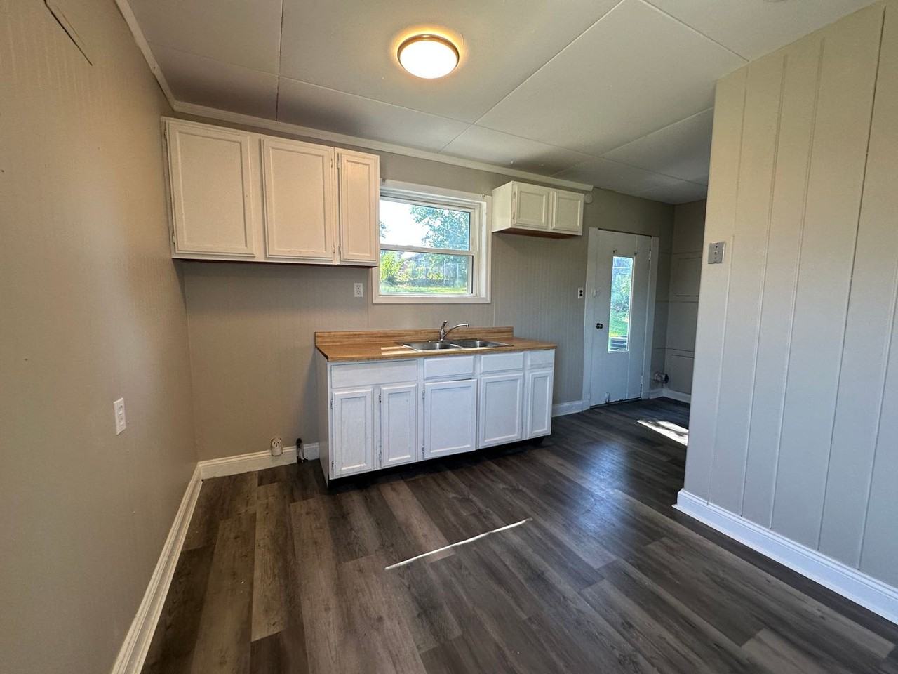 6906 Woodrow Ave - Photo 3 of 15