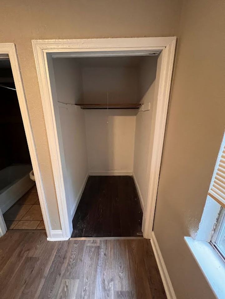 387 Alice Drive #REAR - Photo 5 of 7