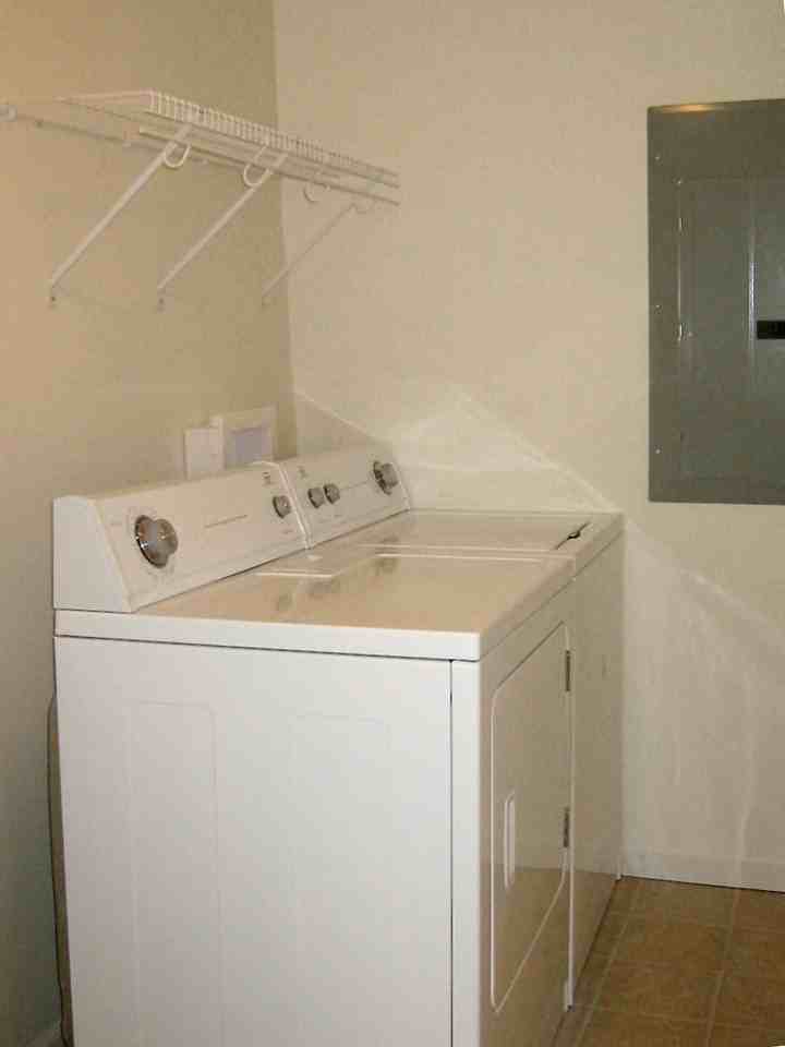 1200 N Woodlawn Ave - Photo 5 of 5