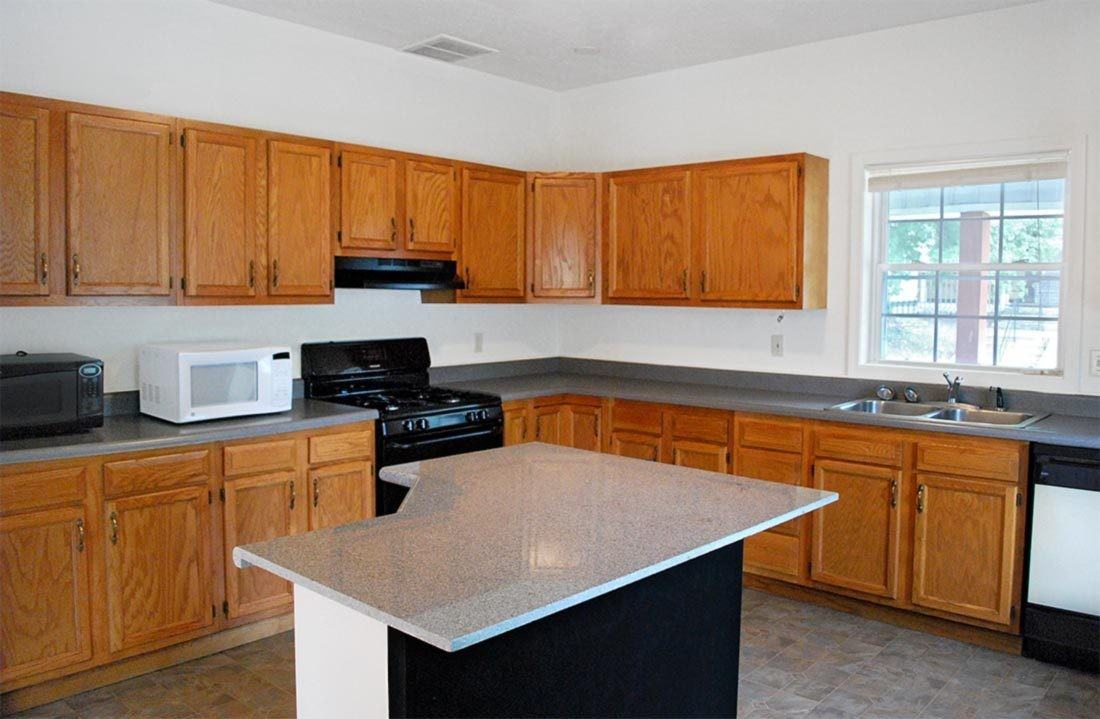 533 N Lincoln St - Photo 4 of 6