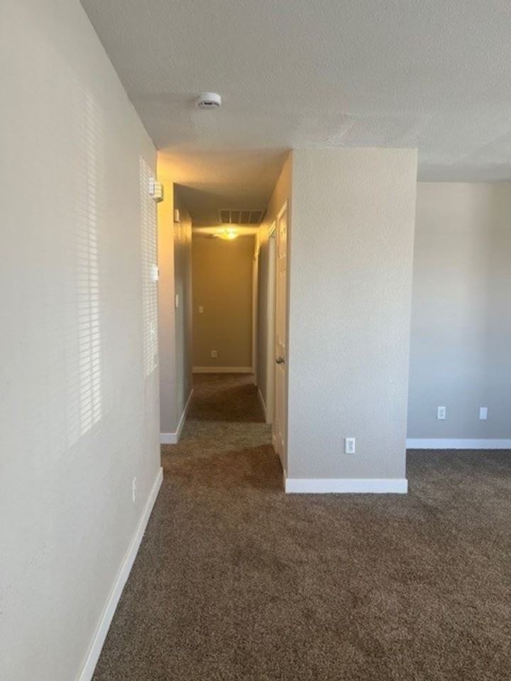 807 807 Lawry Avenue - 807 Lawry Avenue - Photo 7 of 14