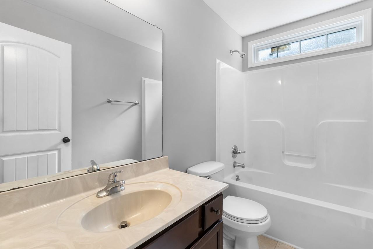 26 Maple St - Photo 7 of 10