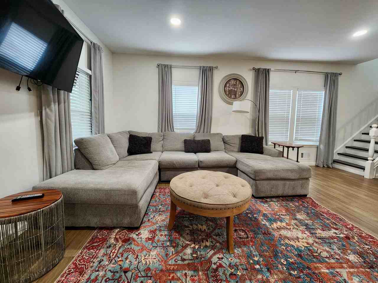 215 West Ave - Photo 4 of 24