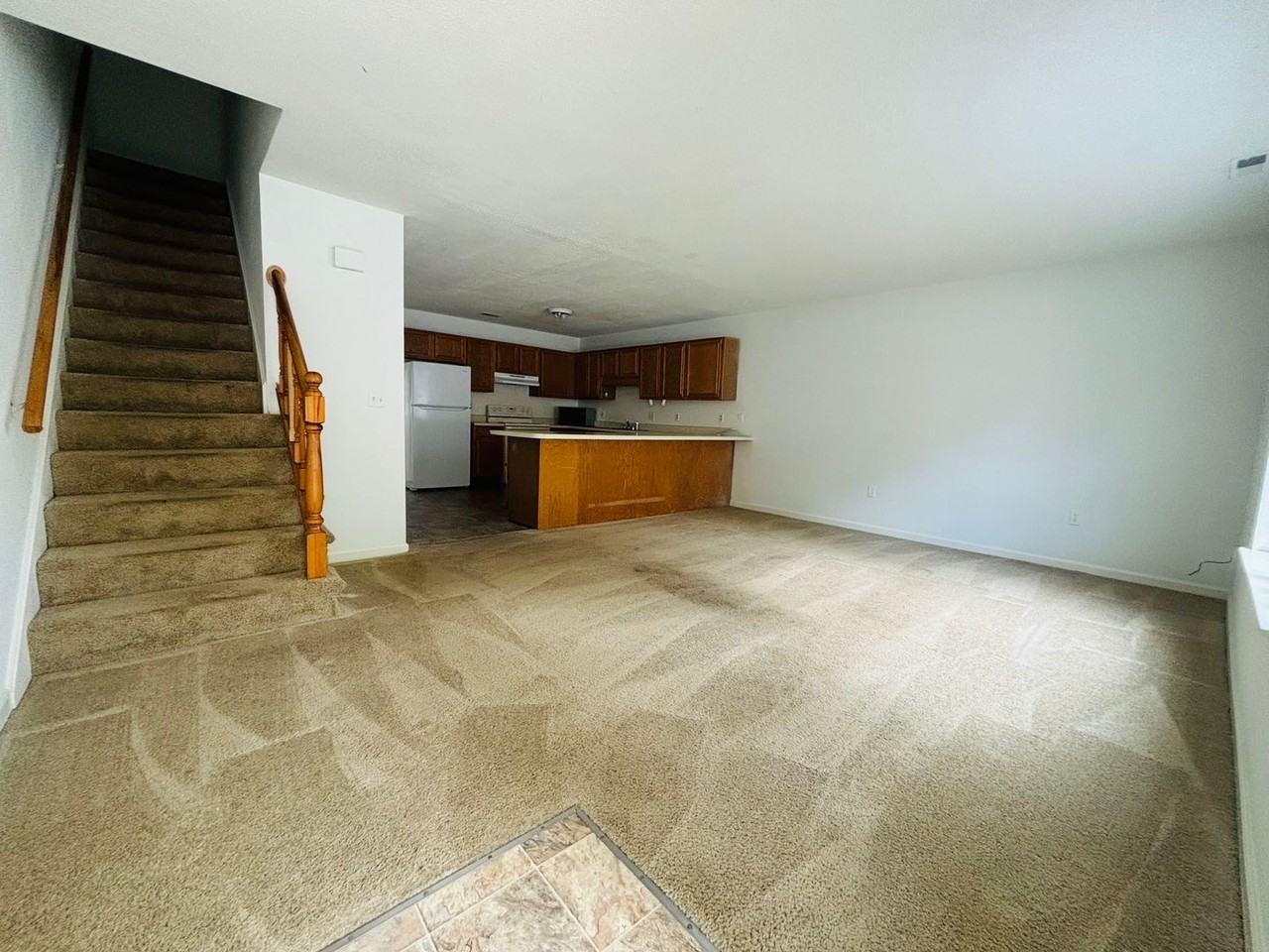 850 Patrick Henry Dr - Photo 5 of 26