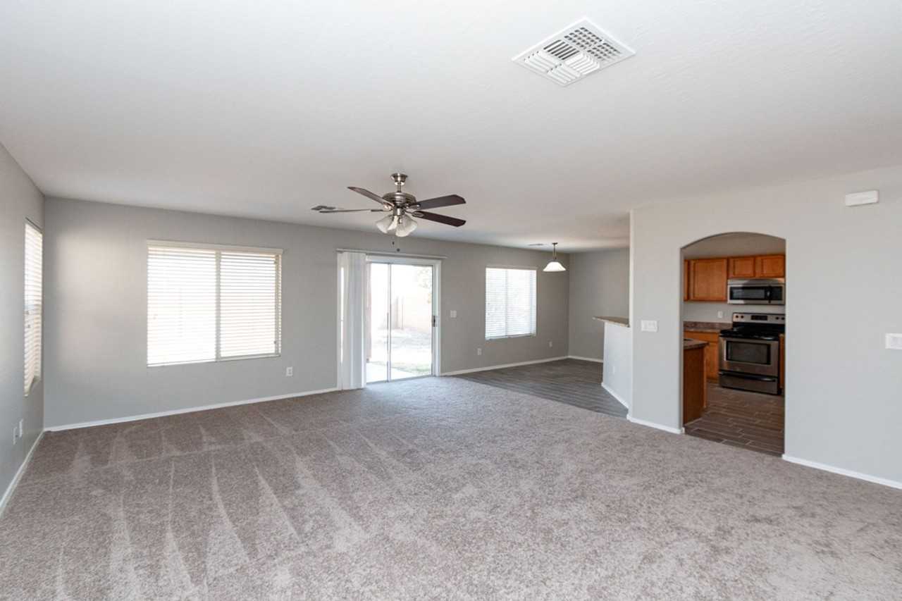 31569 N Sundown Dr - Photo 6 of 35