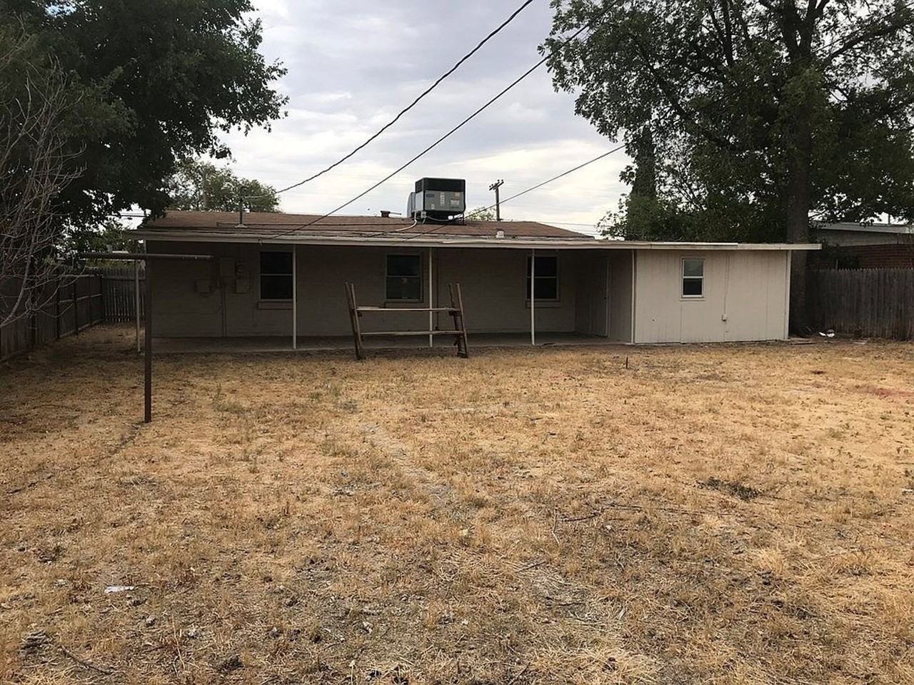 311 E 38th St - Photo 5 of 10