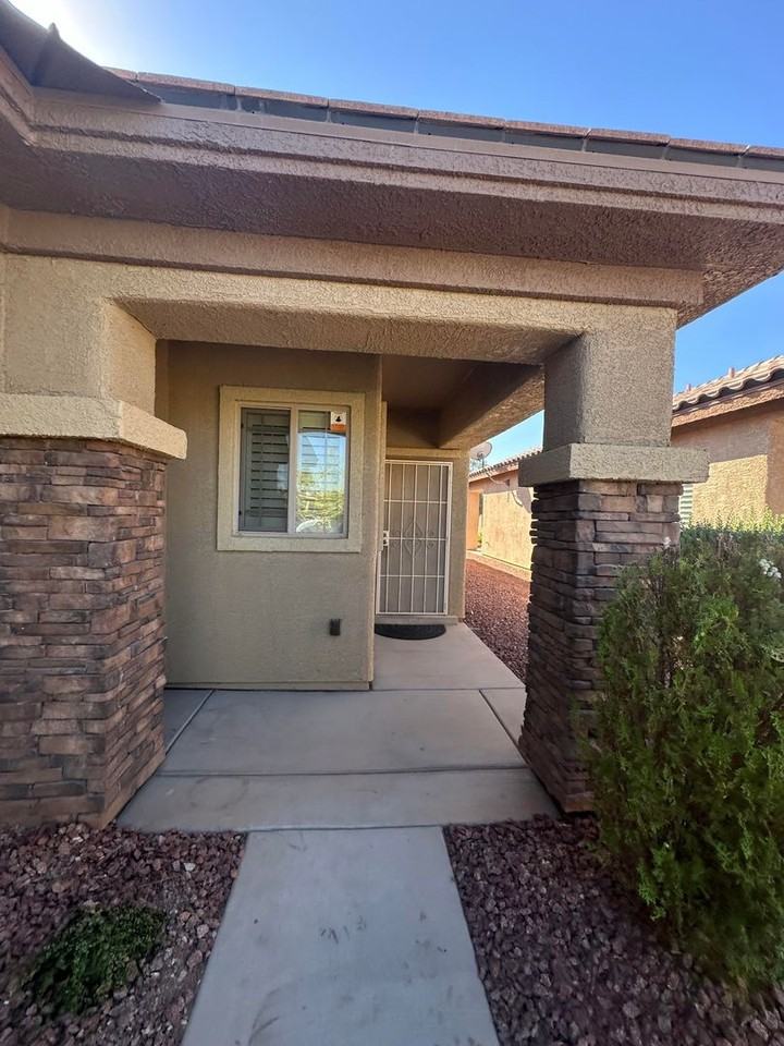 6071 Saddle Horse Ave - Photo 3 of 22