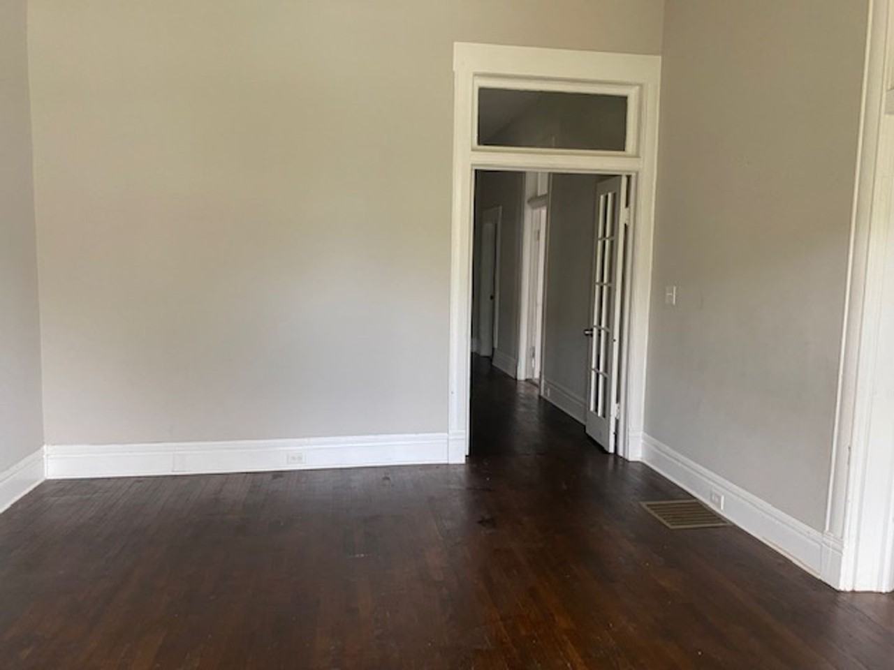 1626 Berkley Avenue - Photo 2 of 9