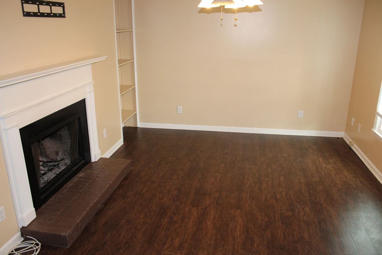 25 Dominion Way - Photo 3 of 24