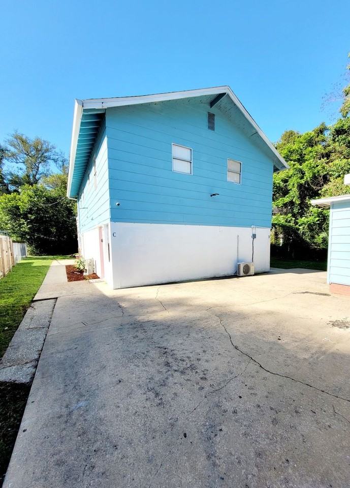 3903 W Gadsden St - Photo 3 of 9