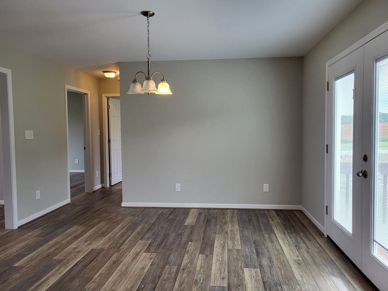1330 Daniels Rd - Photo 5 of 21