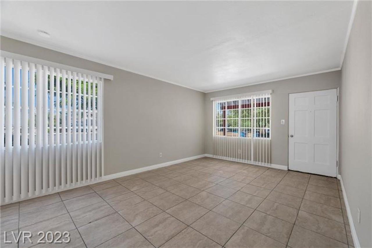 1622 Thelma Ln #B - Photo 2 of 16