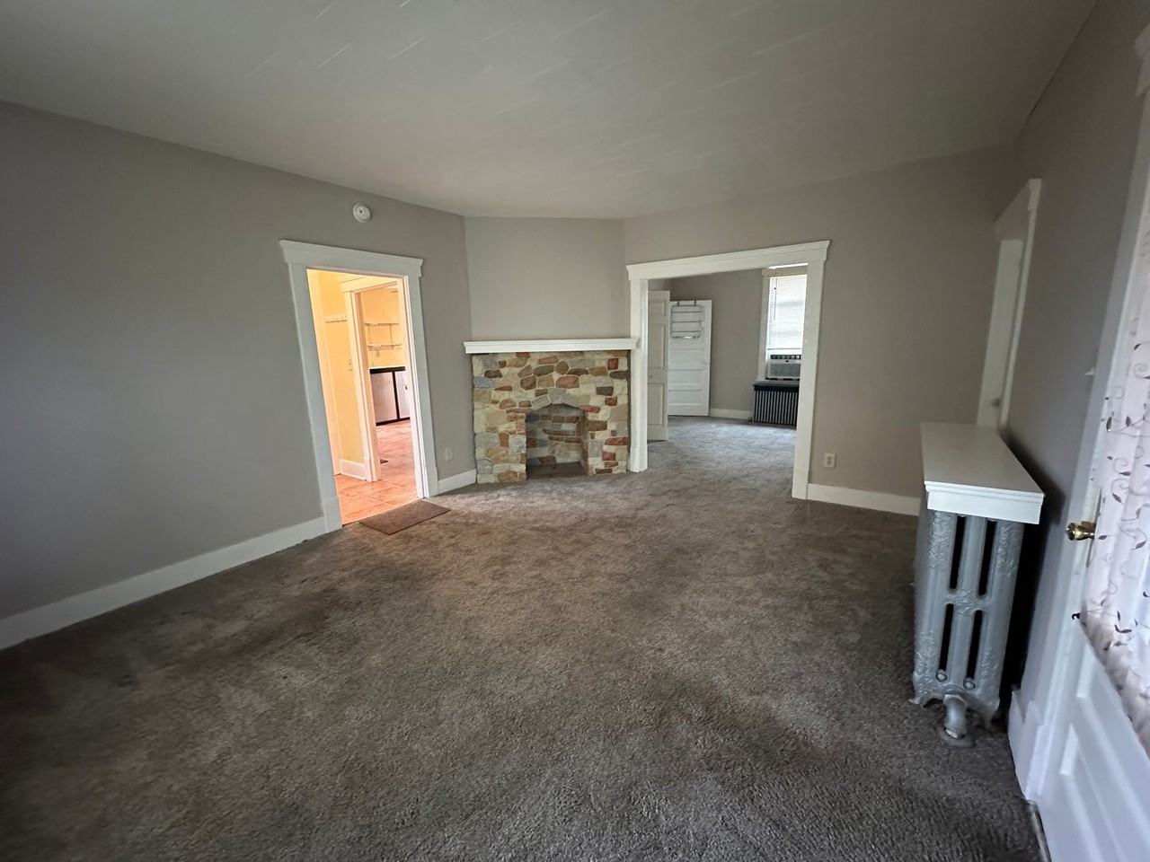 554 Creedmore Avenue - Photo 2 of 19