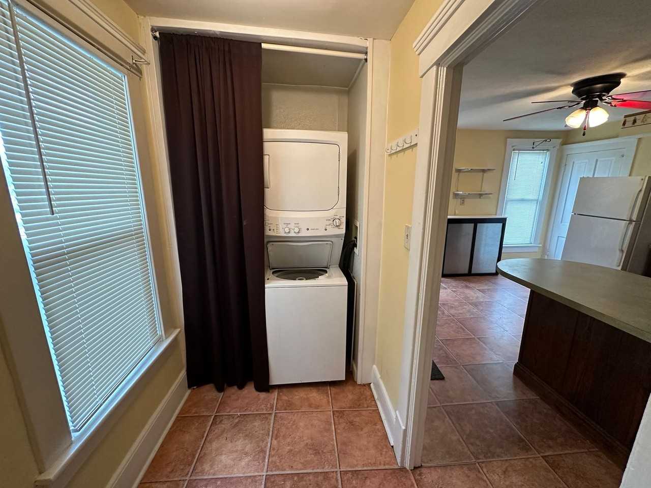 554 Creedmore Avenue - Photo 4 of 19