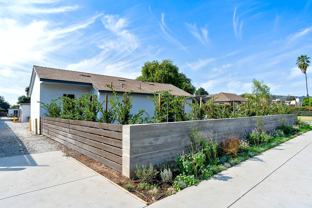 466 W WASHINGTON - Photo 1 of 1