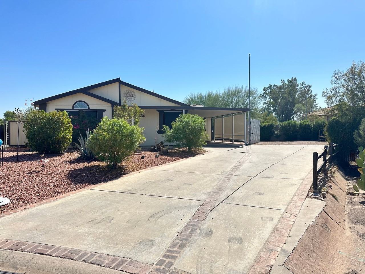 7251 E Balmoral Ave - Photo 2 of 10