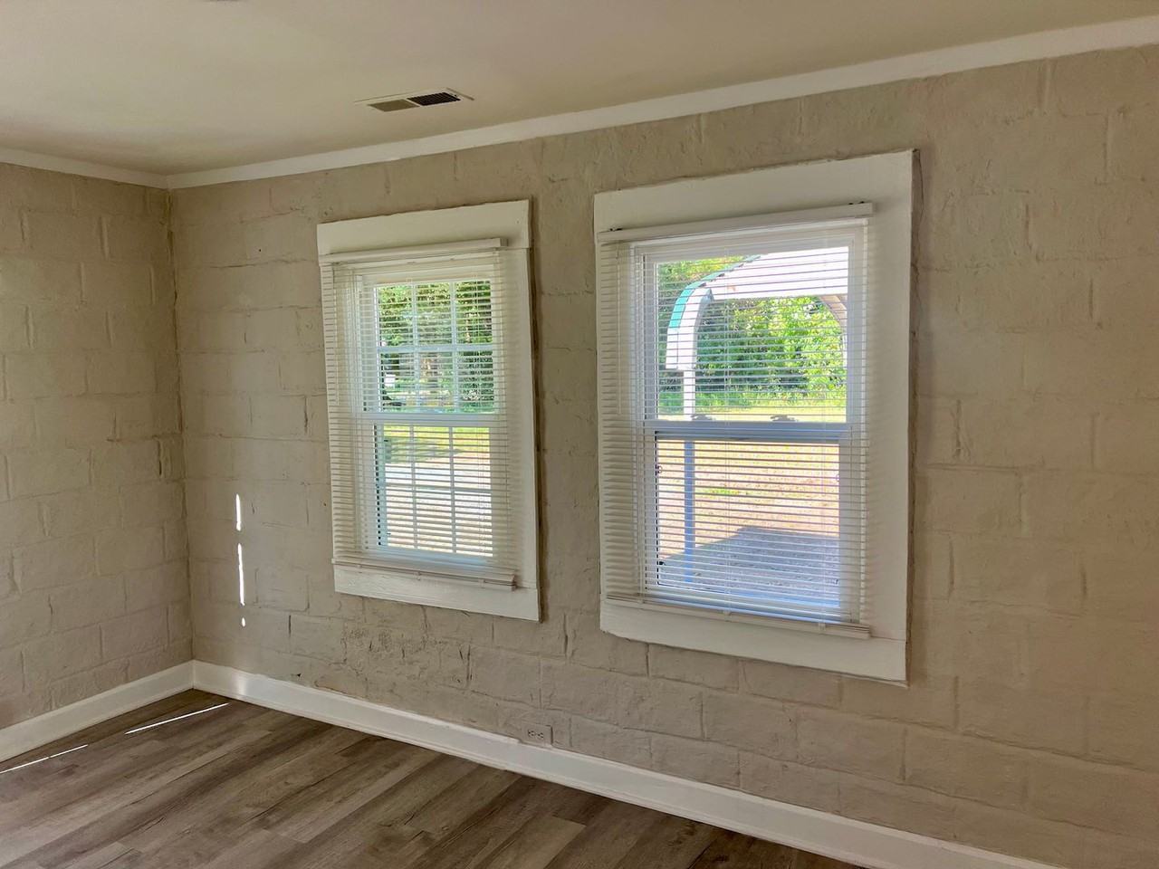 341 E Mcpherson Dr - Photo 5 of 22